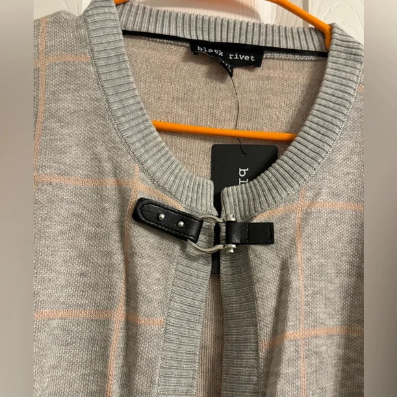 Sweater Poncho L/XL - Picture 3 of 8